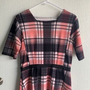 Mennonite Cottagecore Prairie Amish Homemade Women’s Cape Dress Pink Plaid Black
